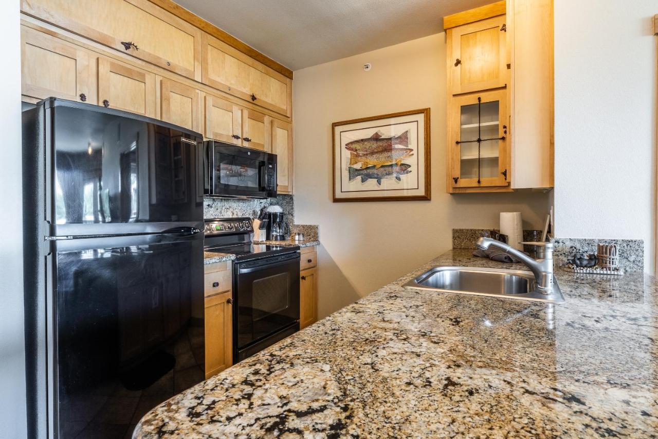 Juniper Springs Lodge #413 - Luxury Ski In Ski Out! 2 Bedroom Маммот-Лейкс Екстер'єр фото