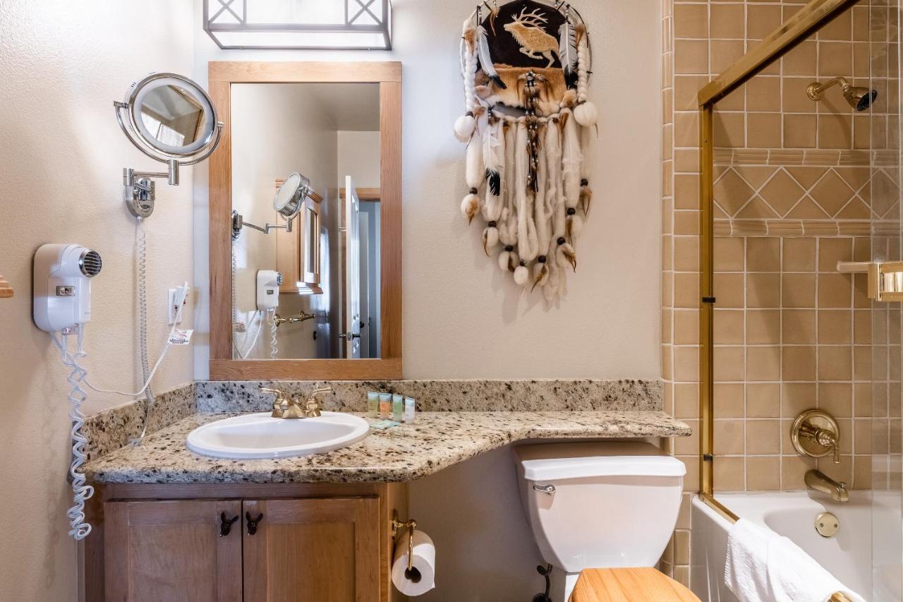 Juniper Springs Lodge #413 - Luxury Ski In Ski Out! 2 Bedroom Маммот-Лейкс Екстер'єр фото