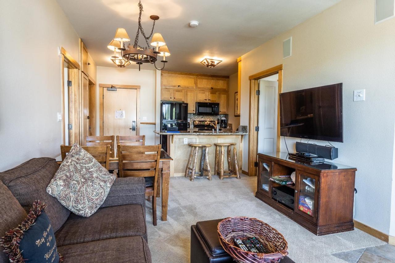 Juniper Springs Lodge #413 - Luxury Ski In Ski Out! 2 Bedroom Маммот-Лейкс Екстер'єр фото