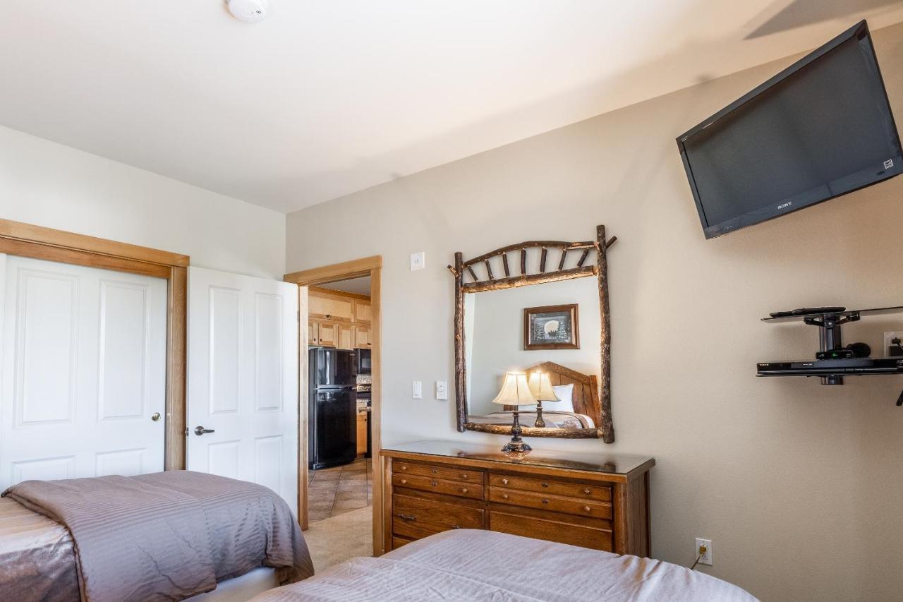 Juniper Springs Lodge #413 - Luxury Ski In Ski Out! 2 Bedroom Маммот-Лейкс Екстер'єр фото